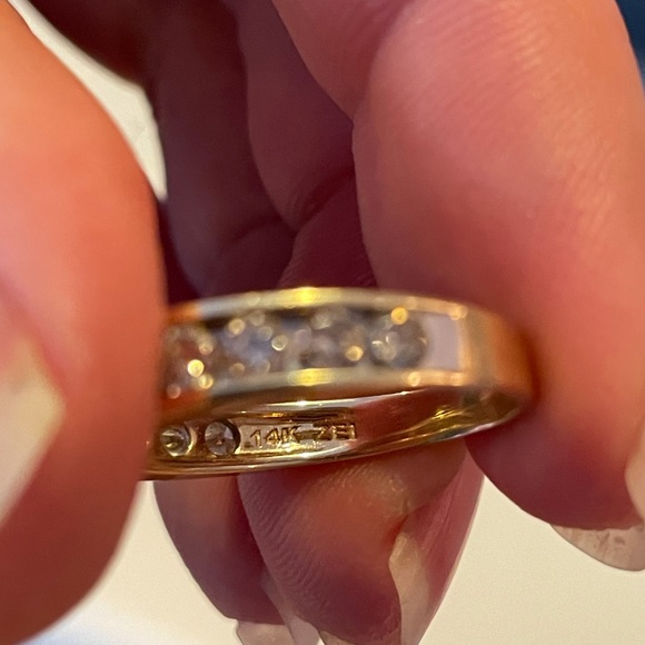 14k - tgw 1 ct diamond anniversary band - Picture 4 of 4